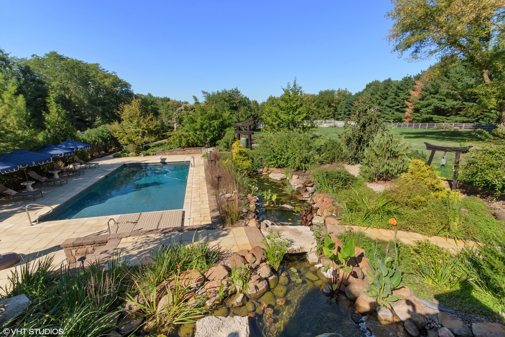 11 Moate Lane, Barrington Hills, IL 60010