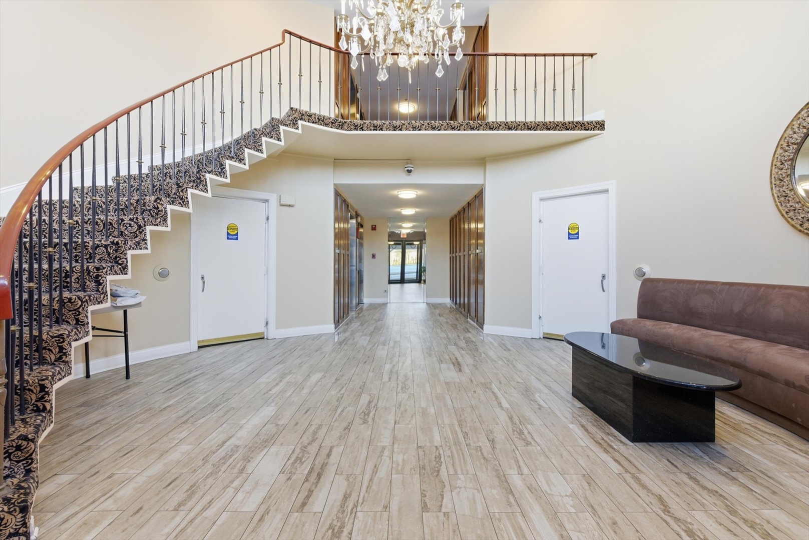 190 S Wood Dale Road #208, Wood Dale, IL 60191