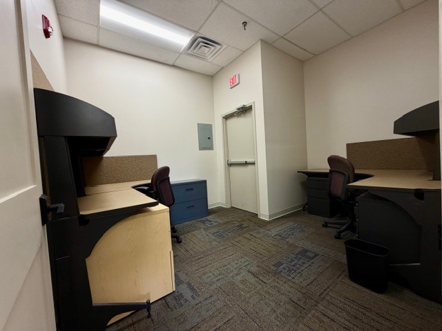 1550 Maple Avenue #E, Lisle, IL 60532