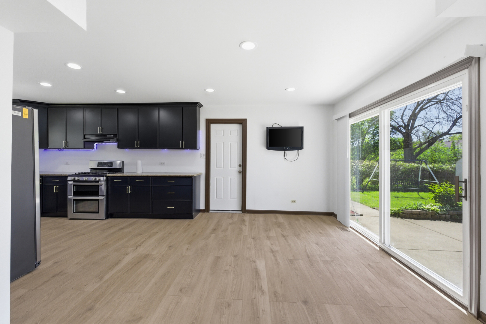 1117 E Kitson Drive, Palatine, IL 60074
