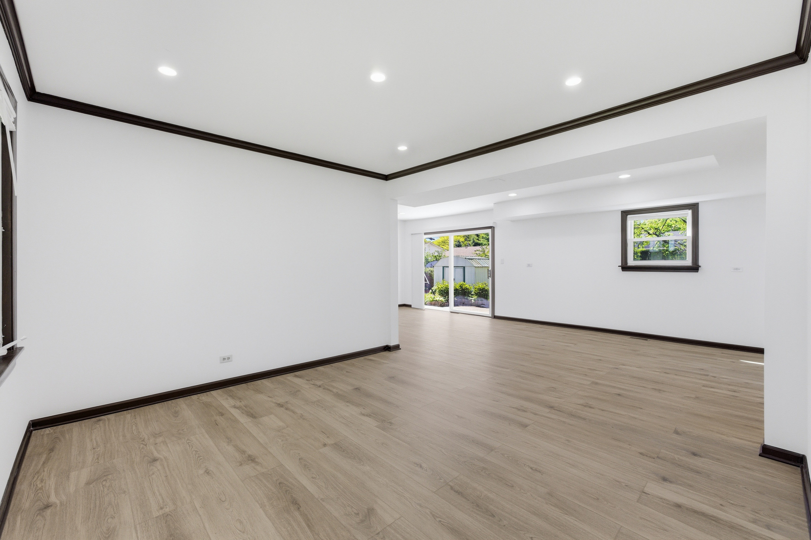 1117 E Kitson Drive, Palatine, IL 60074