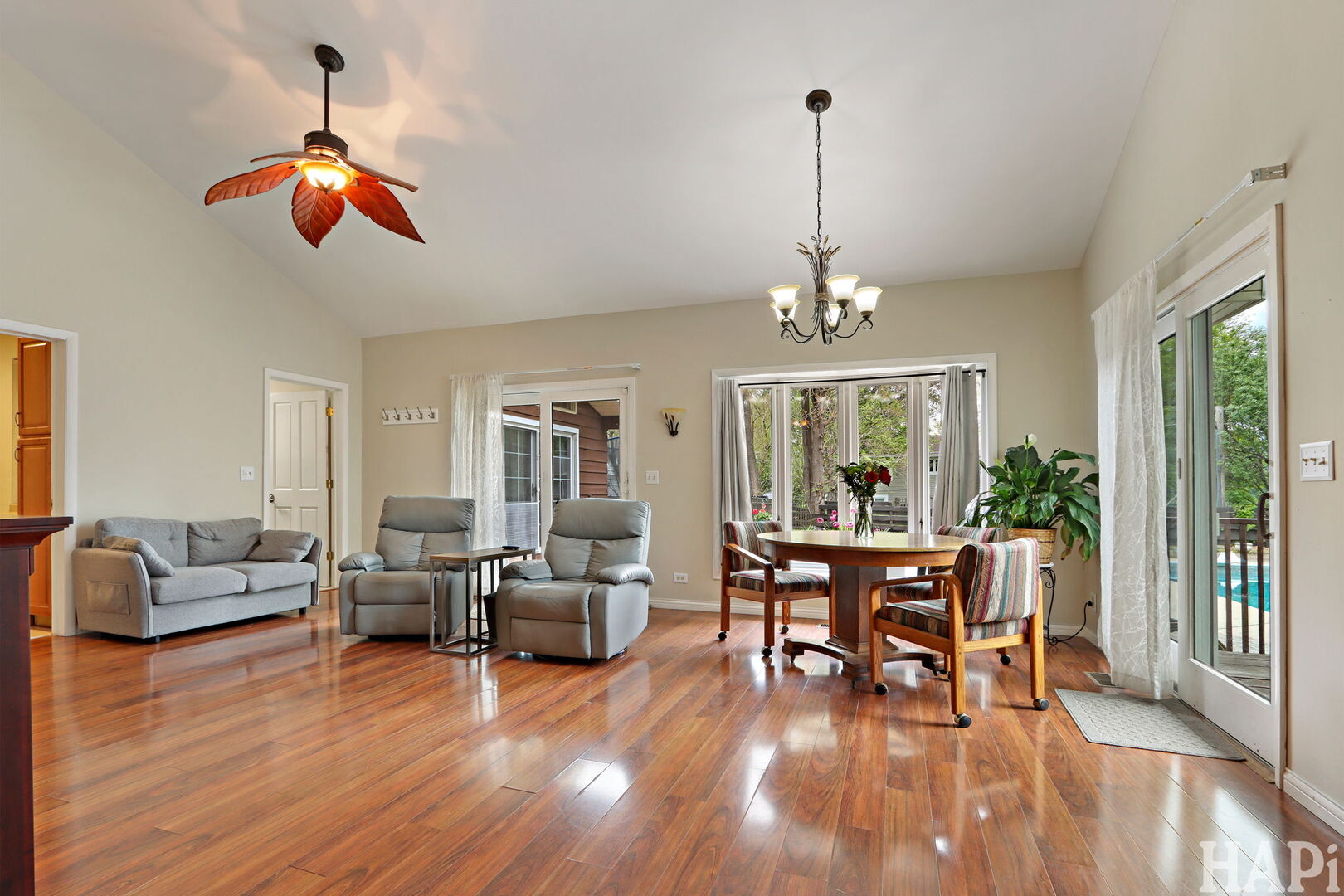 106 Sherwood Drive, Cary, IL 60013