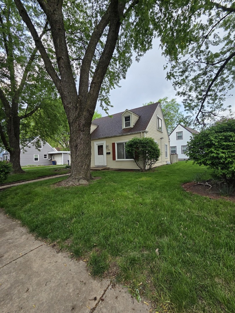 1106 Birchdale Drive, Elgin, IL 60123