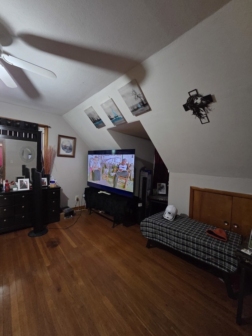 1106 Birchdale Drive, Elgin, IL 60123