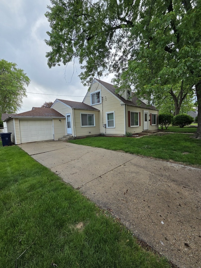 1106 Birchdale Drive, Elgin, IL 60123
