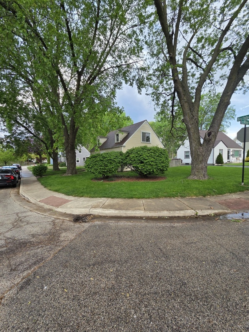 1106 Birchdale Drive, Elgin, IL 60123