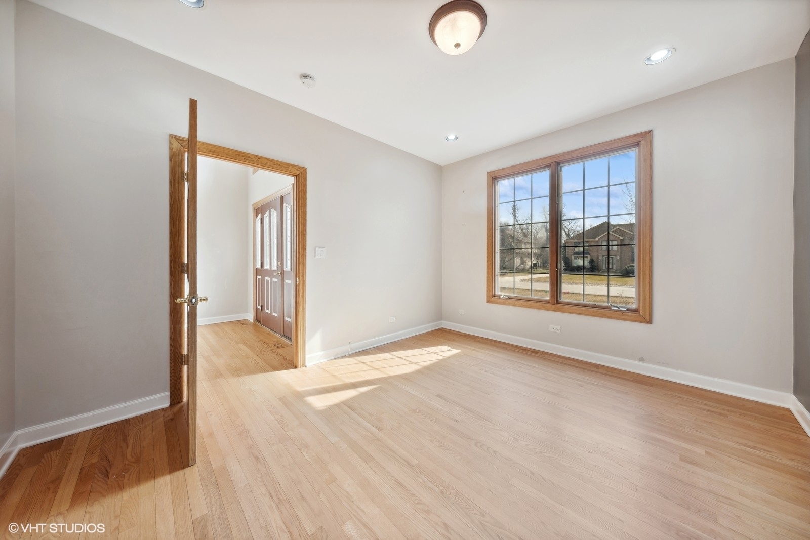 17W234 Massel Court, Bensenville, IL 60106