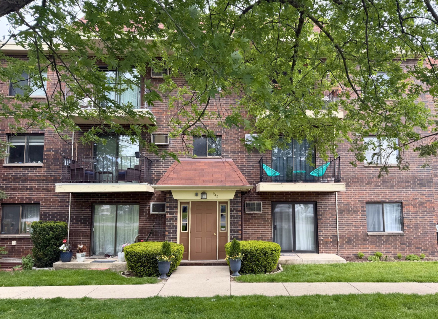 942 N Rohlwing Road #GF, Addison, IL 60101