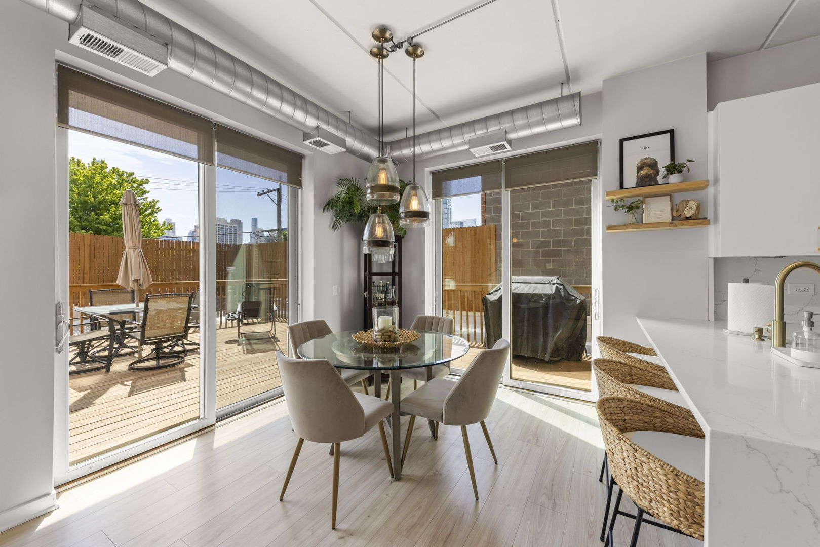 873 N Larrabee Street #202, Chicago, IL 60610