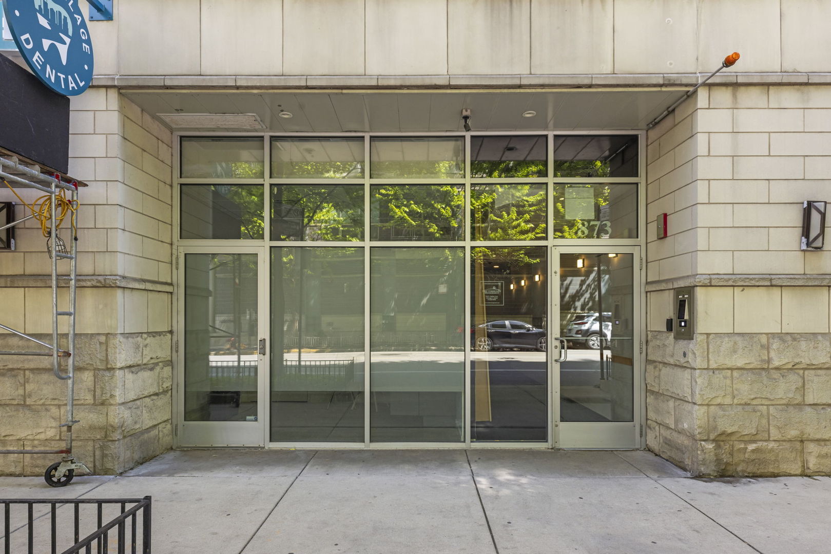 873 N Larrabee Street #202, Chicago, IL 60610