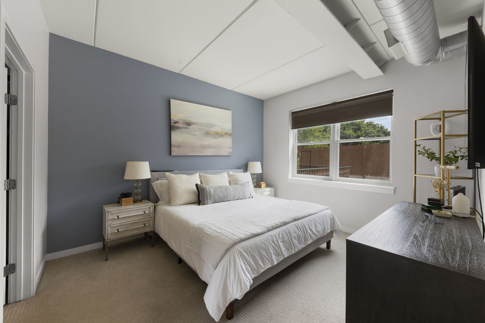 873 N Larrabee Street #202, Chicago, IL 60610