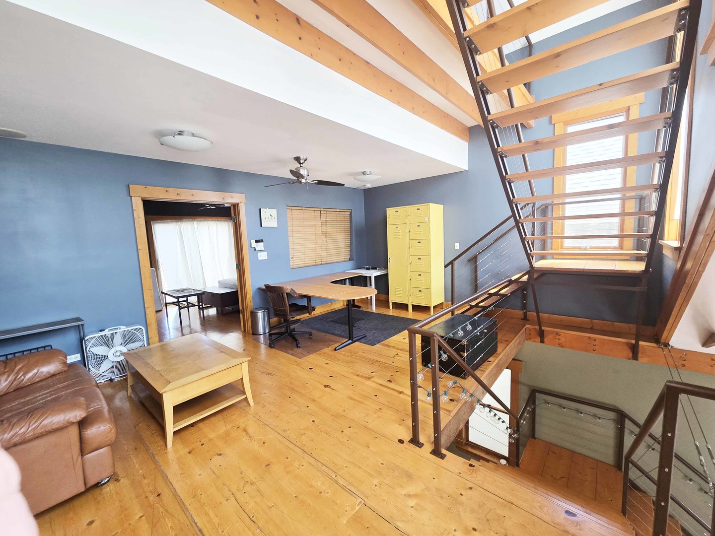 1734 W Beach Avenue, Chicago, IL 60612