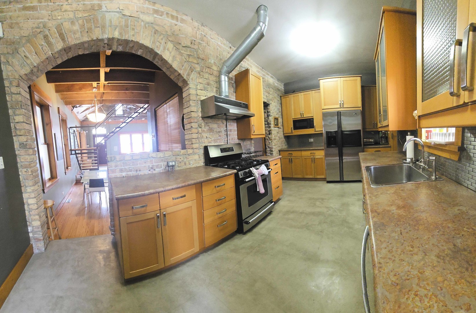 1734 W Beach Avenue, Chicago, IL 60612
