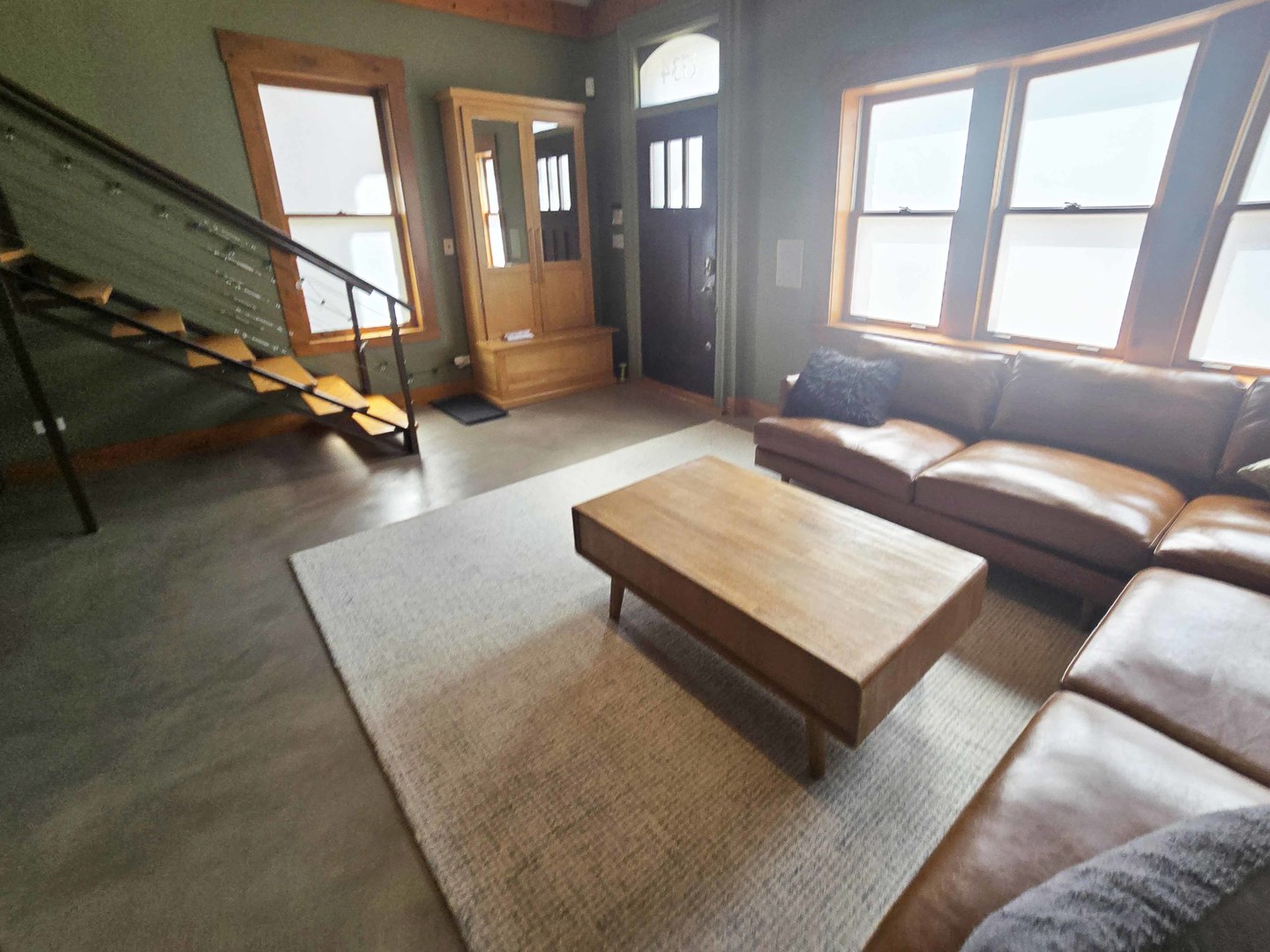 1734 W Beach Avenue, Chicago, IL 60612