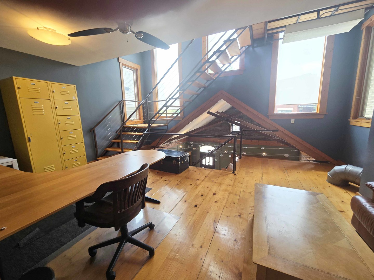 1734 W Beach Avenue, Chicago, IL 60612