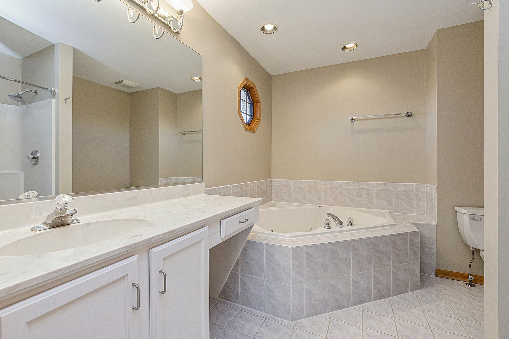 17915 Crooked Creek Court, Orland Park, IL 60467