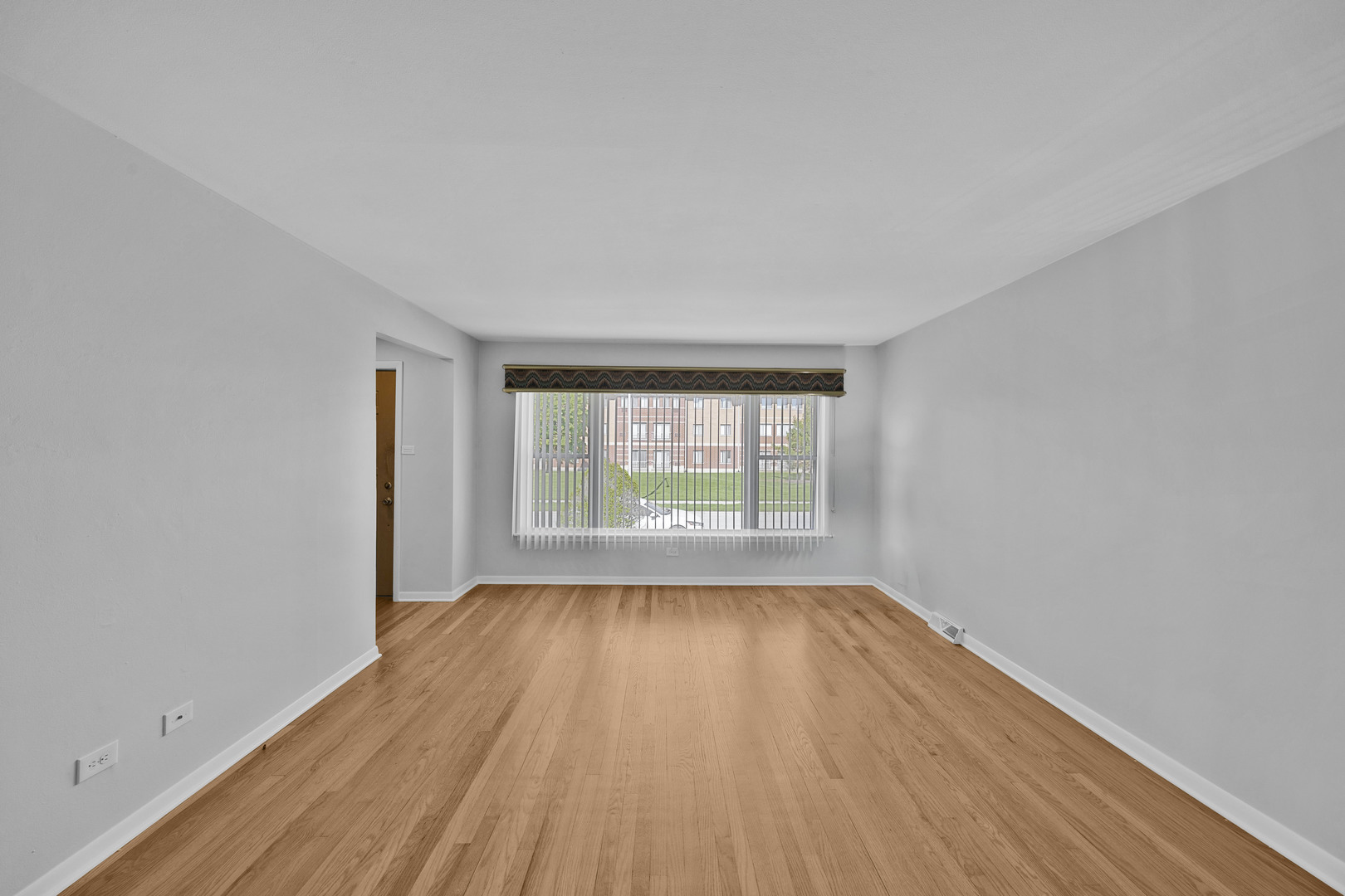 565 Oglesby Avenue, Calumet City, IL 60409