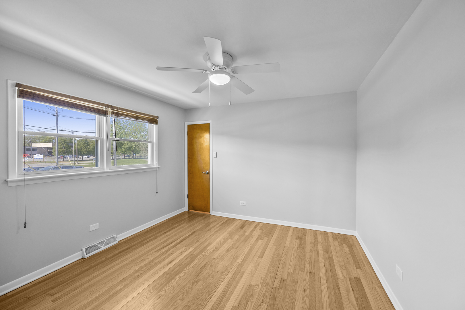 565 Oglesby Avenue, Calumet City, IL 60409
