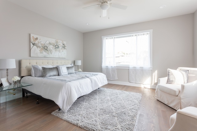 530 E 44TH Place, Chicago, IL 60653