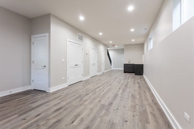 530 E 44TH Place, Chicago, IL 60653