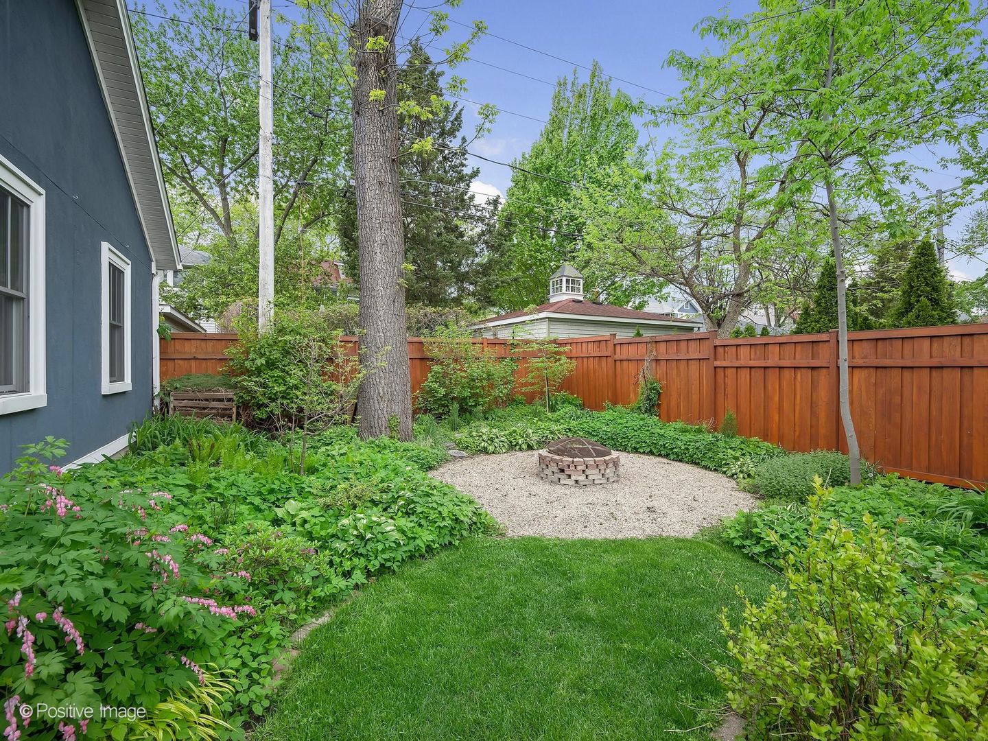 446 6TH Avenue, La Grange, IL 60525