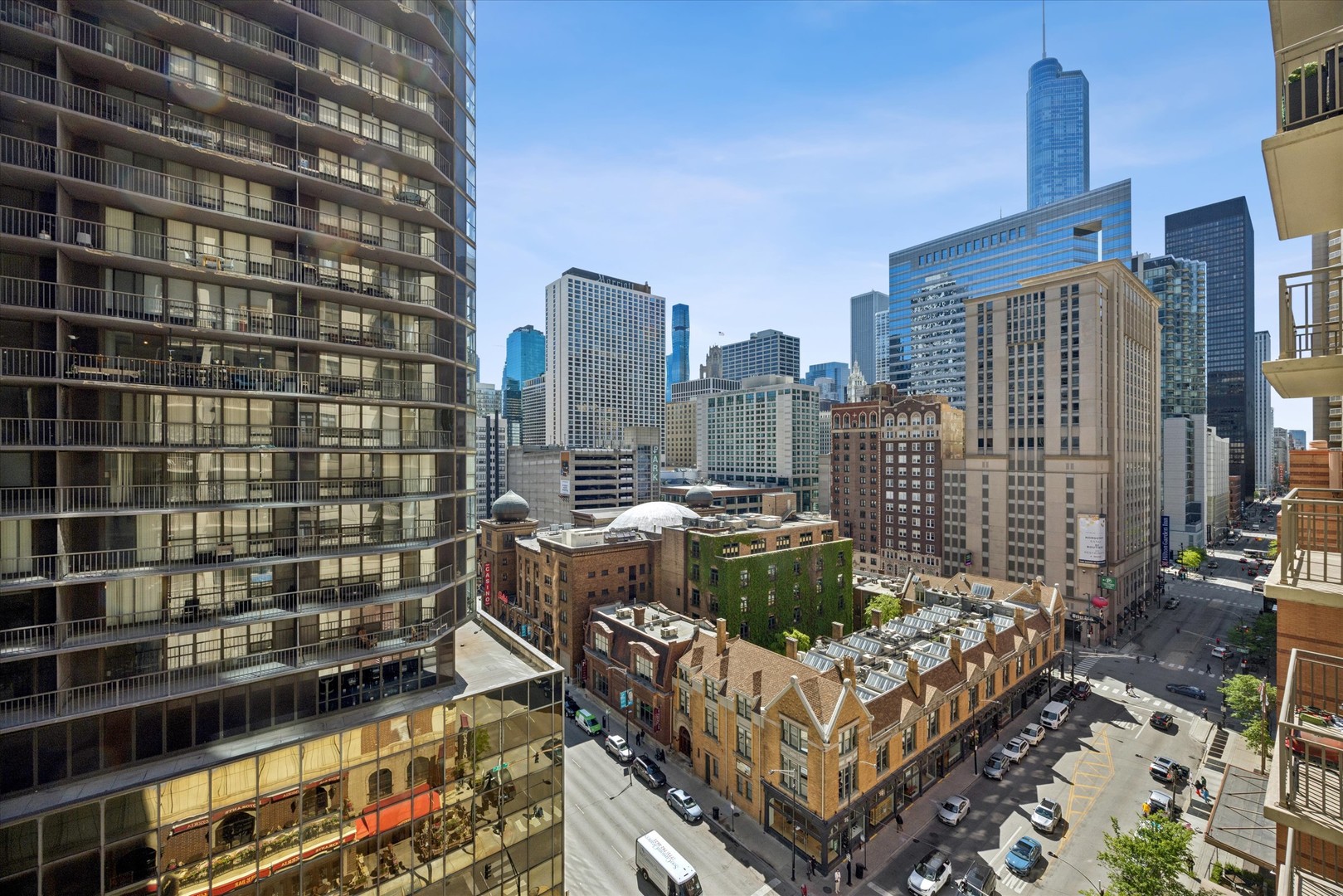 630 N State Street #1305, Chicago, IL 60654