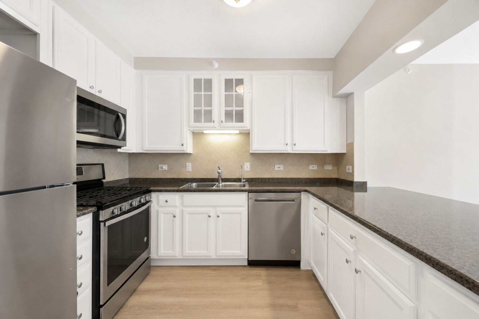 630 N State Street #1305, Chicago, IL 60654