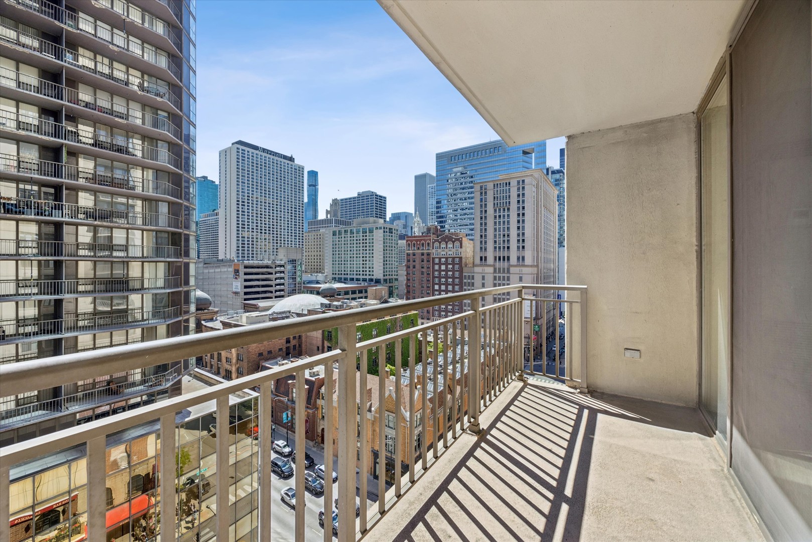 630 N State Street #1305, Chicago, IL 60654