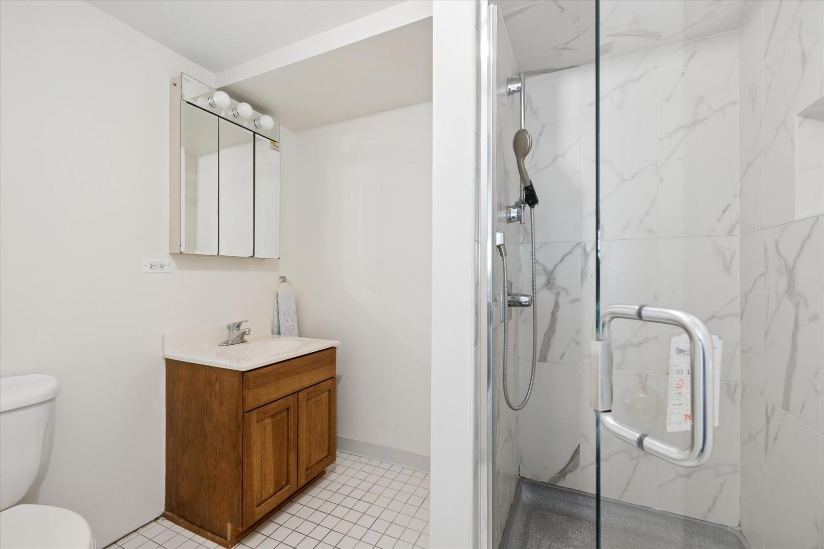 827 N Douglas Avenue, Arlington Heights, IL 60004