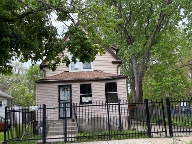 11723 S Stewart Avenue, Chicago, IL 60628