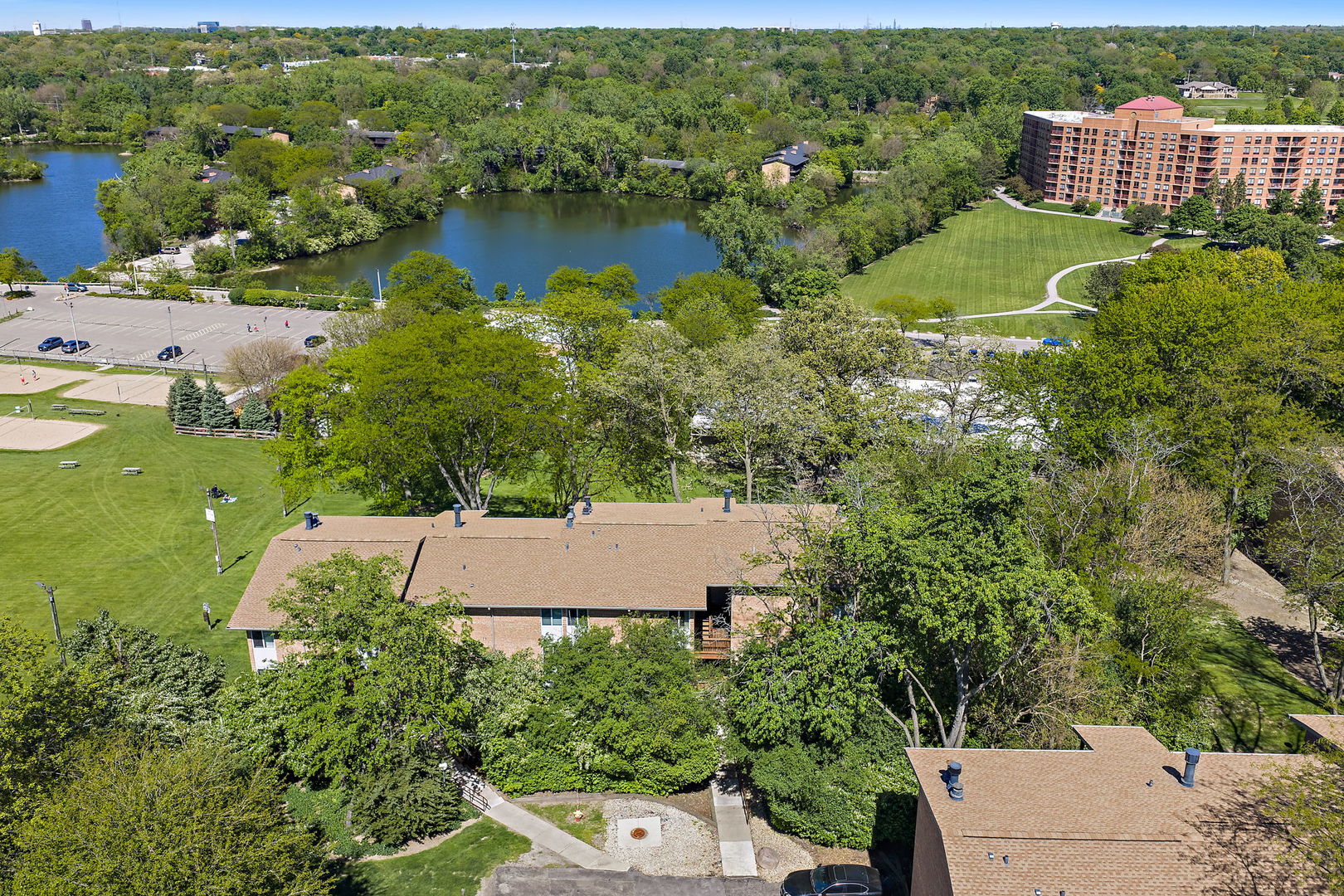 5803 Oakwood Drive #C, Lisle, IL 60532