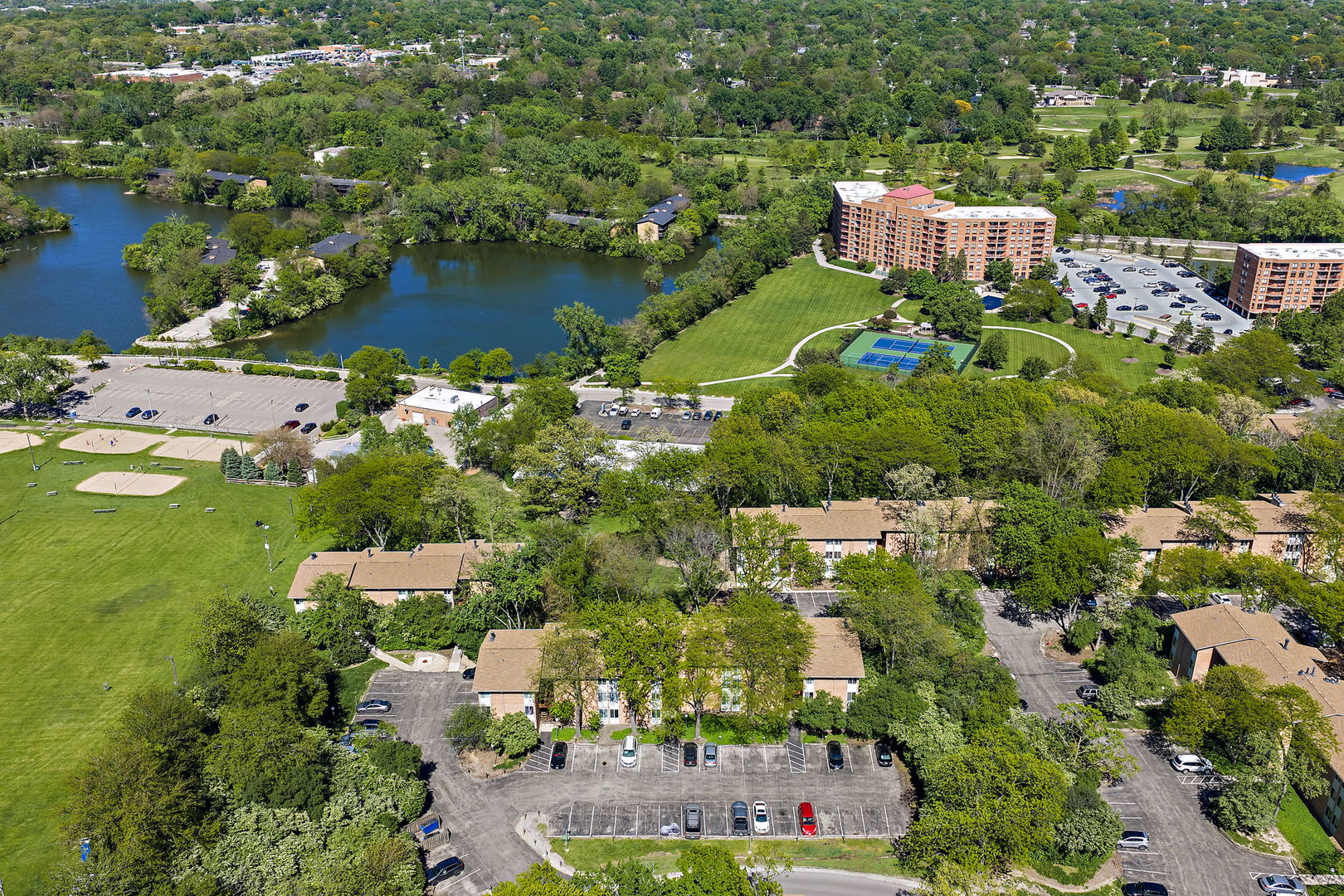 5803 Oakwood Drive #C, Lisle, IL 60532