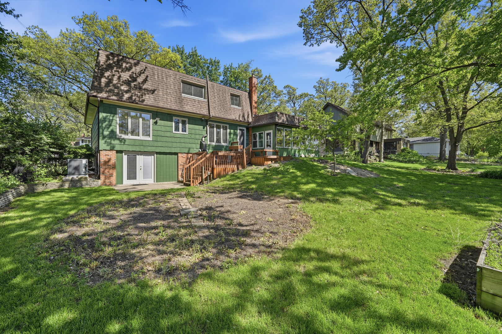 10S324 E Hampshire Lane, Willowbrook, IL 60527