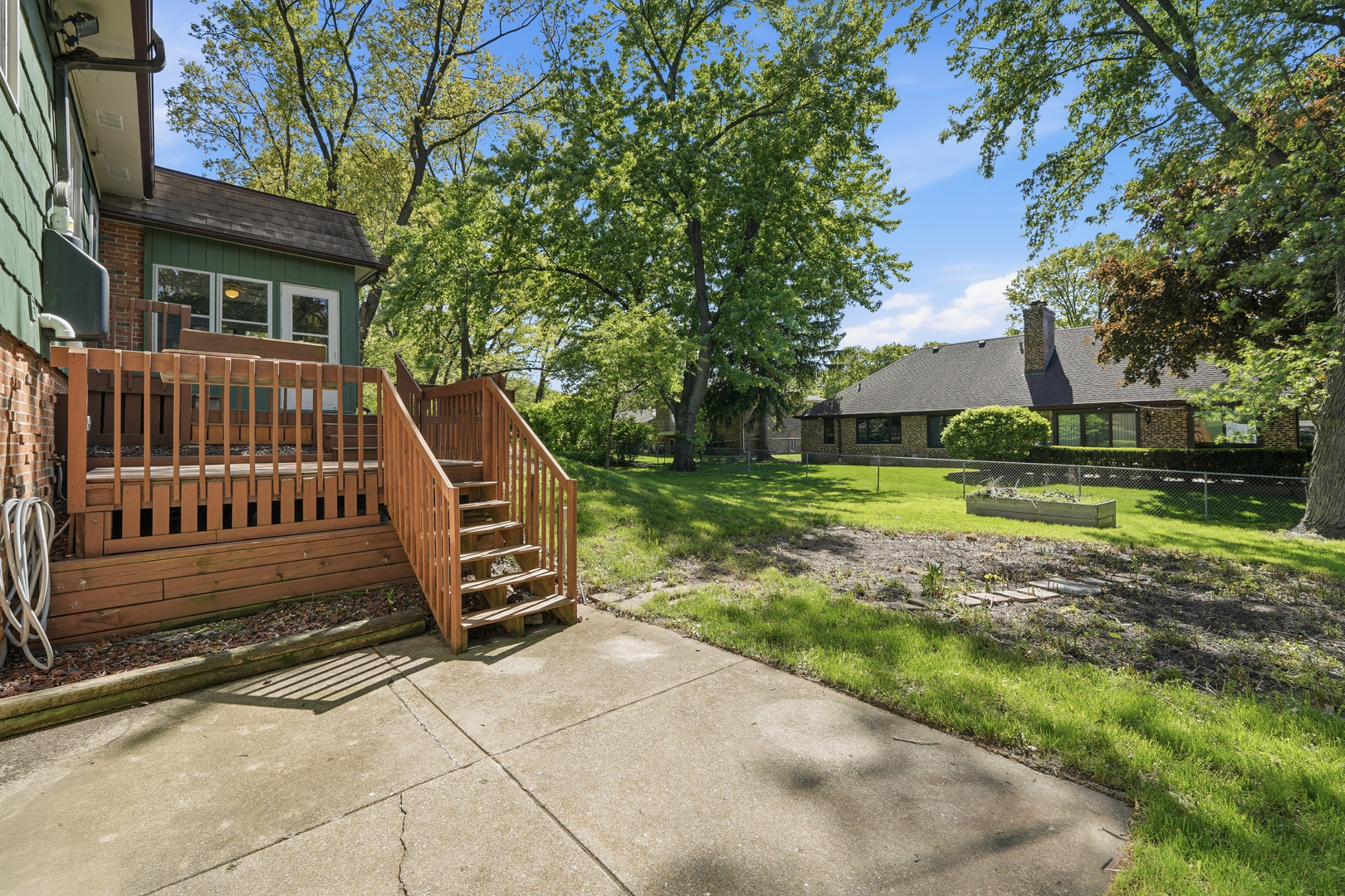 10S324 E Hampshire Lane, Willowbrook, IL 60527