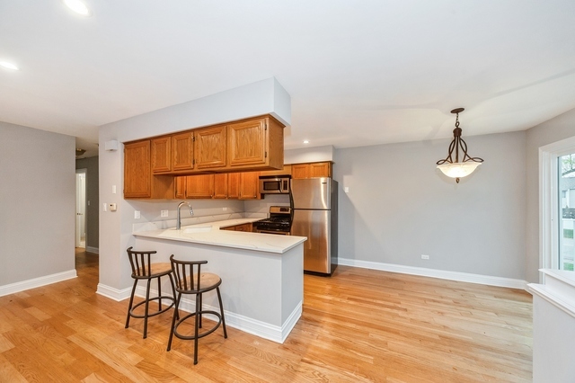 608 Inverrary Lane #608, Deerfield, IL 60015