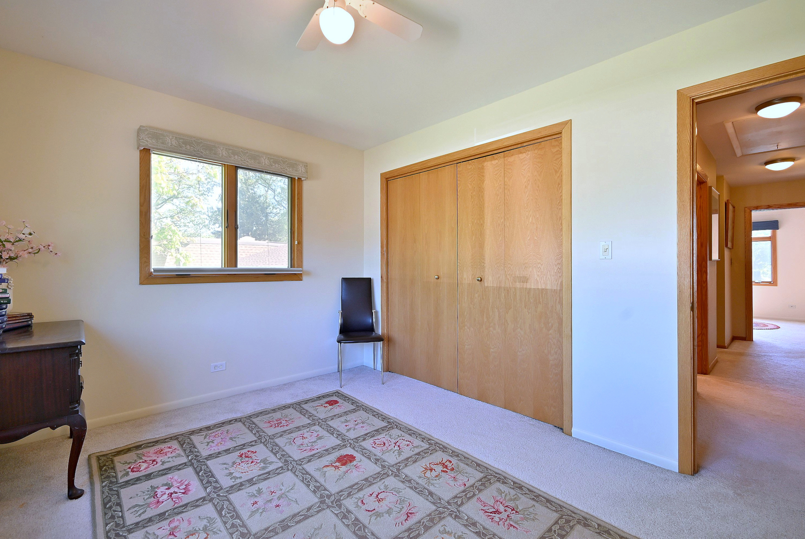 9S631 William Drive, Burr Ridge, IL 60527