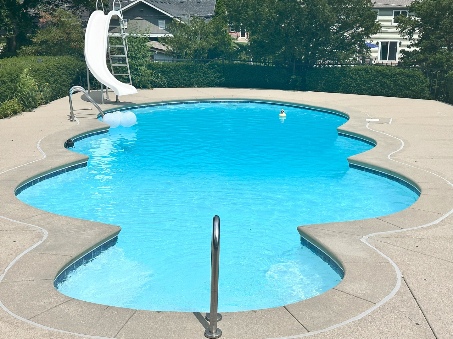 9S631 William Drive, Burr Ridge, IL 60527