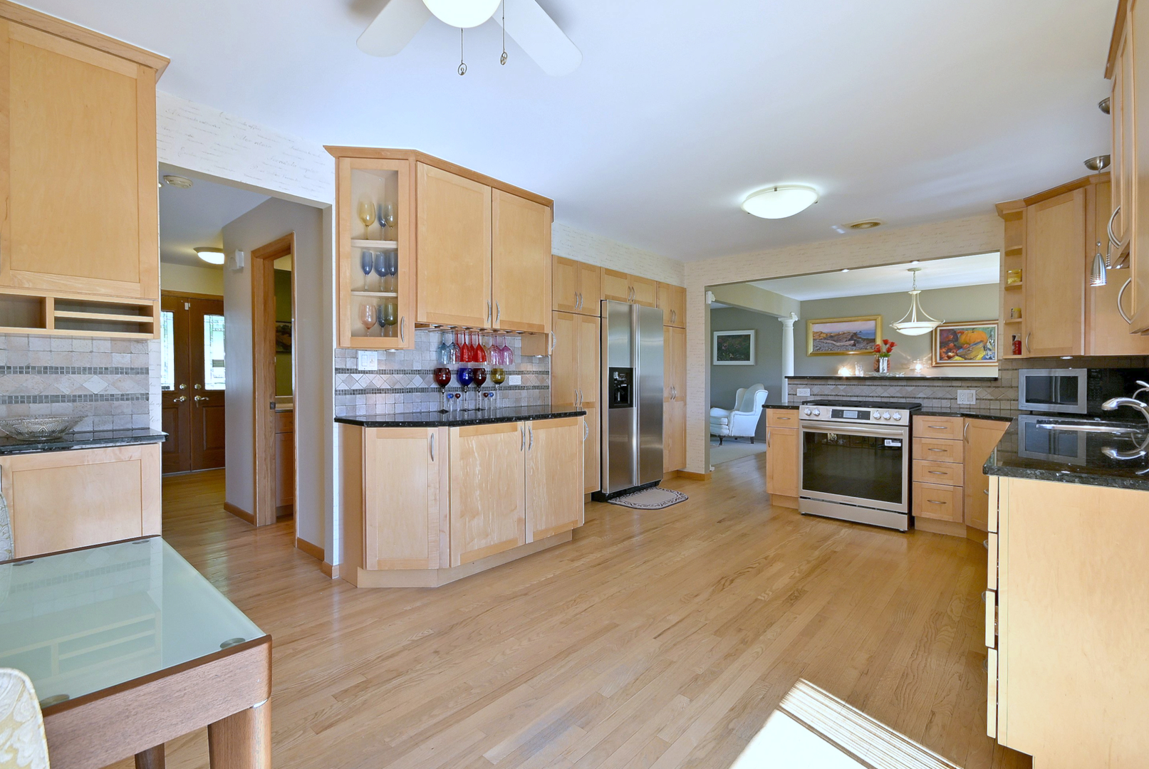 9S631 William Drive, Burr Ridge, IL 60527