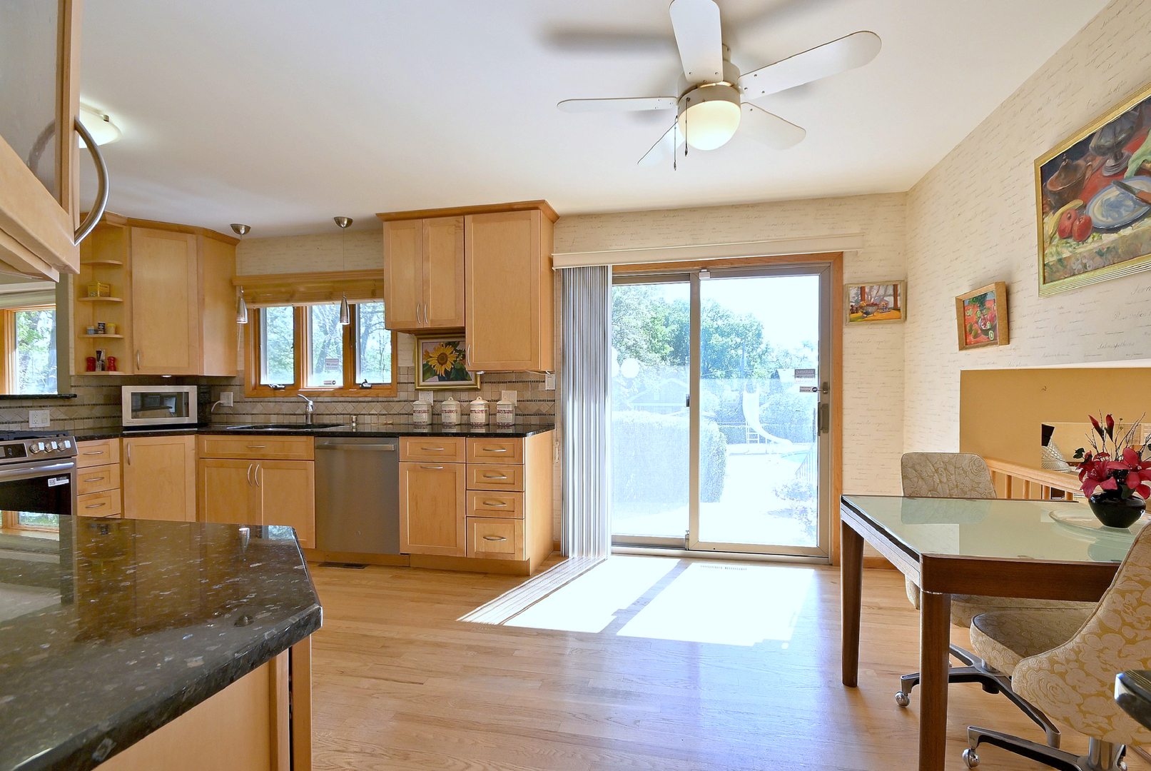 9S631 William Drive, Burr Ridge, IL 60527