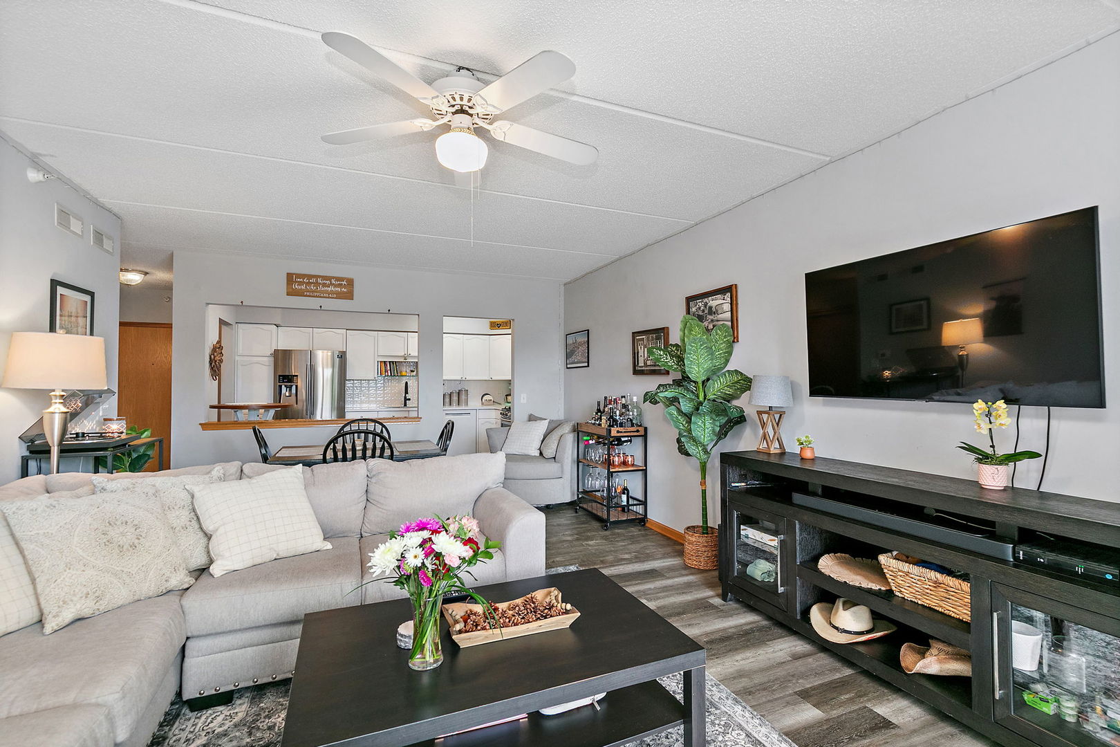 455 W Front Street #201, Wheaton, IL 60187