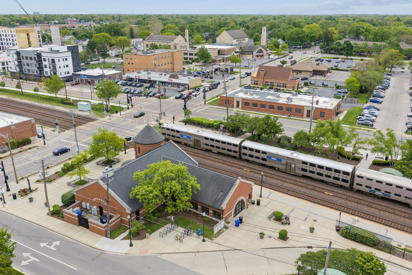455 W Front Street #201, Wheaton, IL 60187