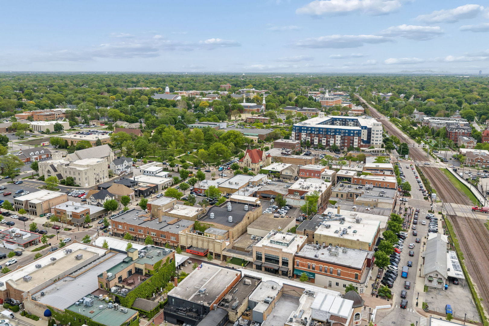 455 W Front Street #201, Wheaton, IL 60187