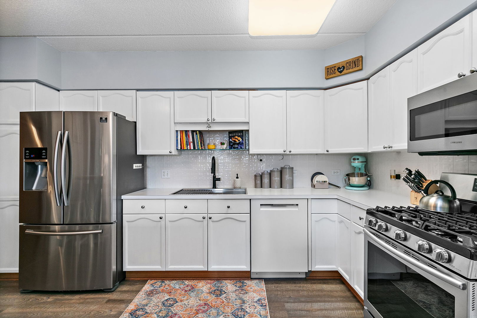 455 W Front Street #201, Wheaton, IL 60187