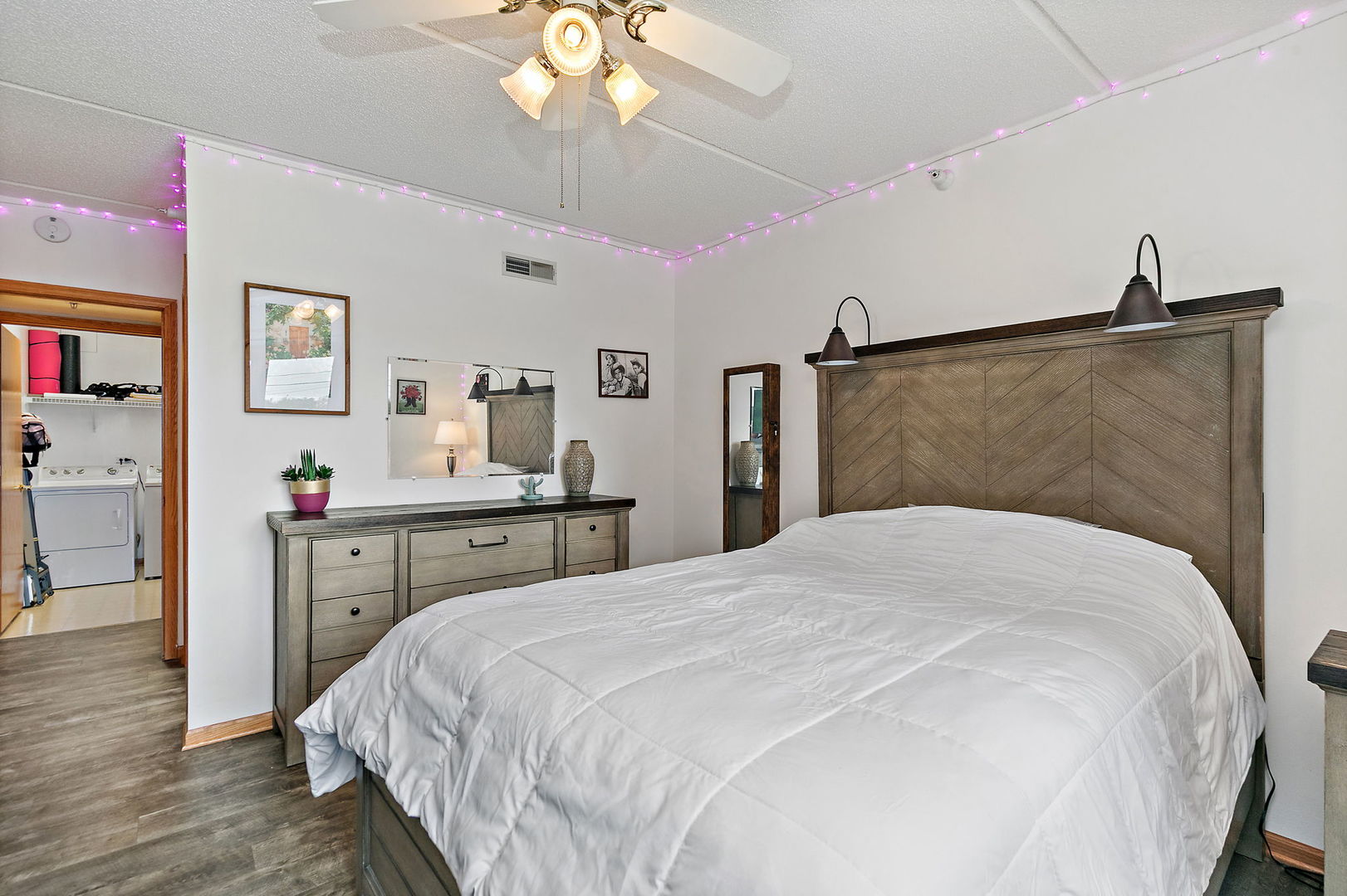 455 W Front Street #201, Wheaton, IL 60187