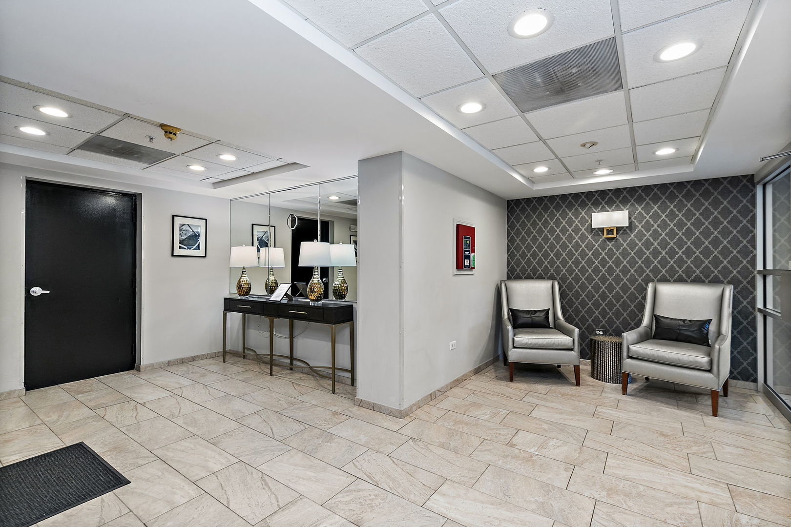 455 W Front Street #201, Wheaton, IL 60187