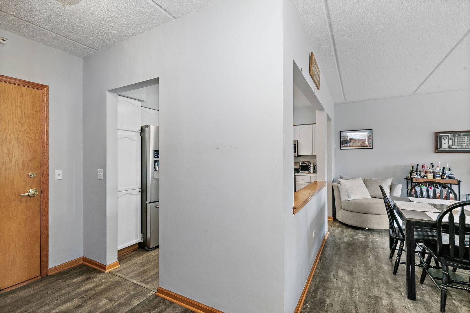 455 W Front Street #201, Wheaton, IL 60187