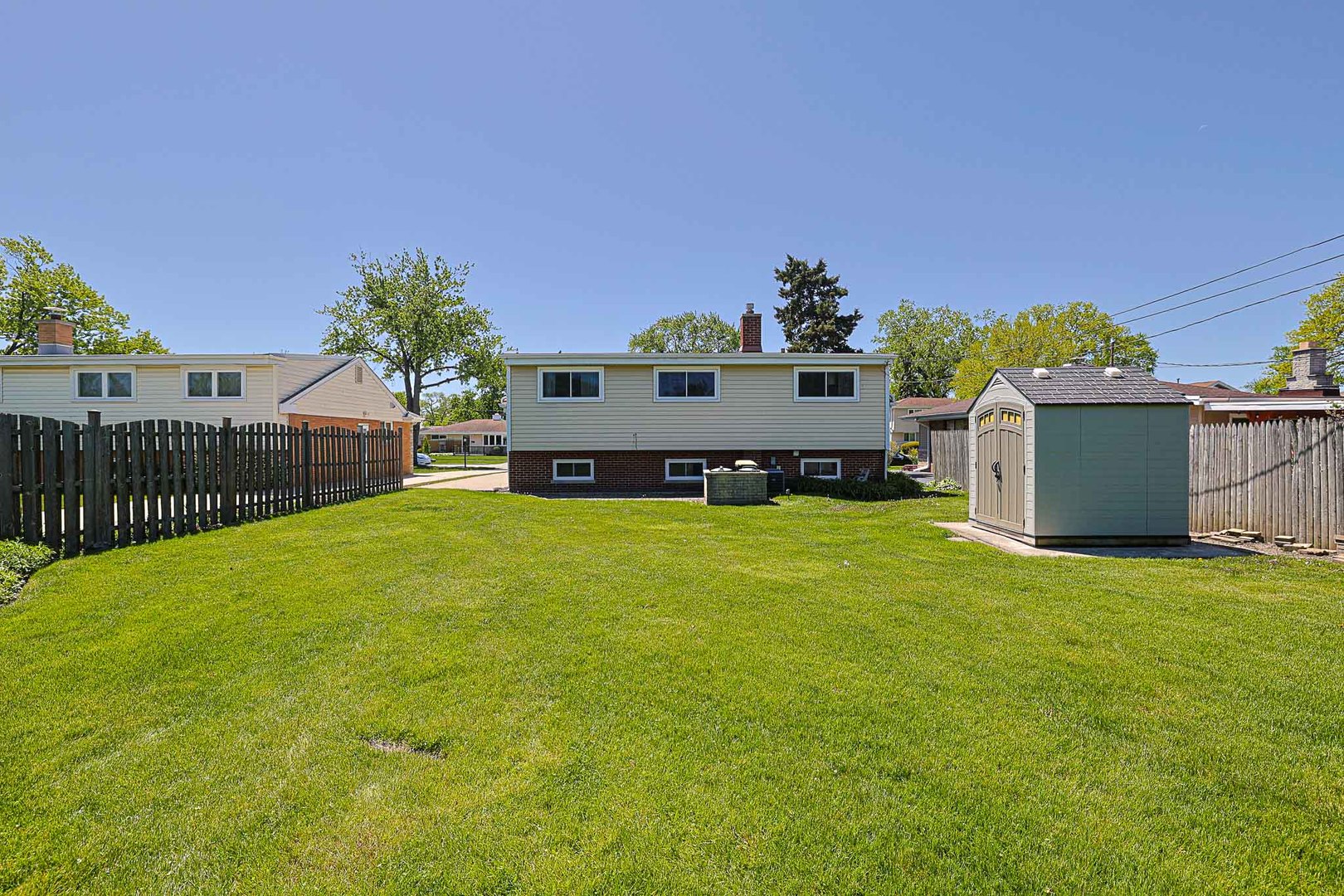 7306 Arcadia Street, Morton Grove, IL 60053