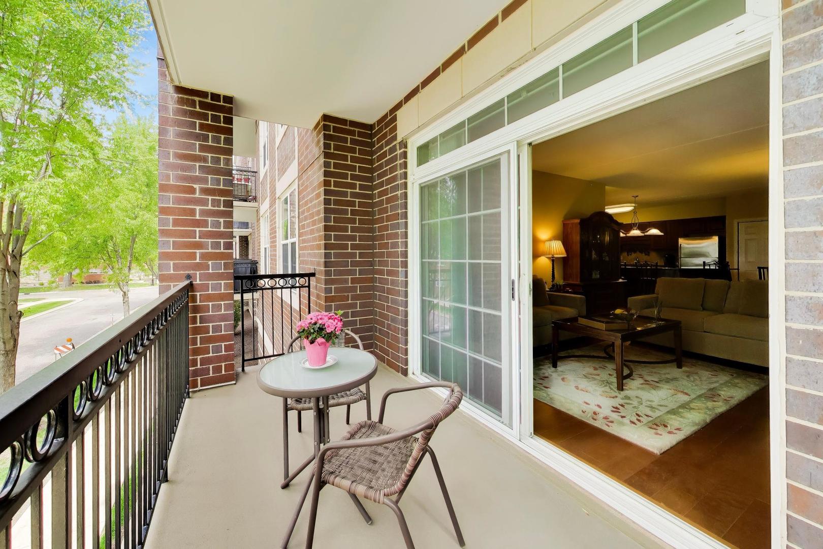 50 S Greeley Street #210, Palatine, IL 60067