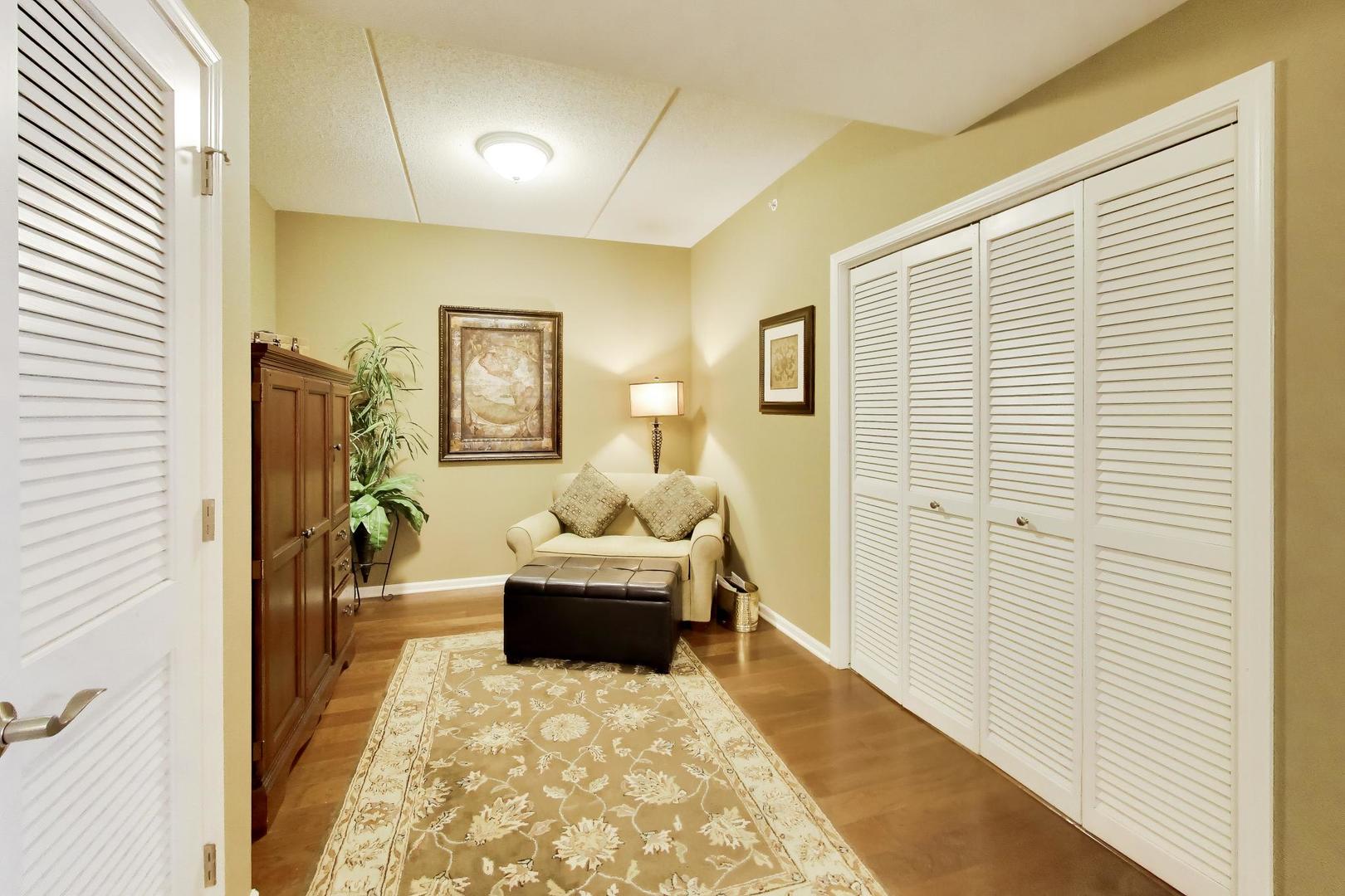 50 S Greeley Street #210, Palatine, IL 60067