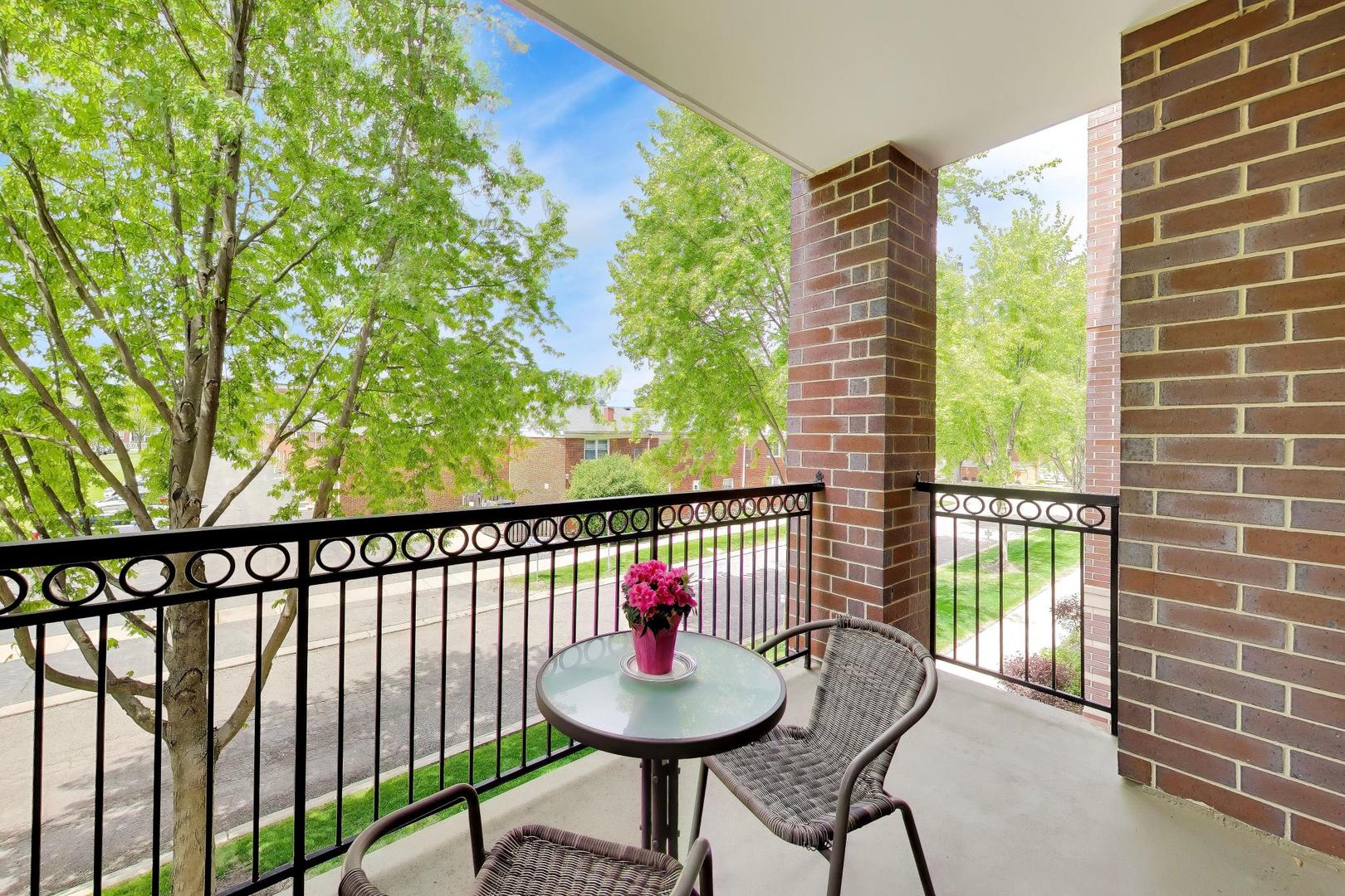 50 S Greeley Street #210, Palatine, IL 60067